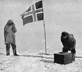 Die Expeditionsgruppe um Roald Amundsen erreicht den Südpol