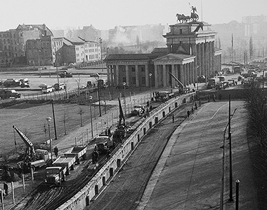 Bau der Berliner Mauer
